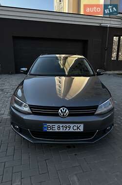 Седан Volkswagen Jetta 2012 в Миколаєві