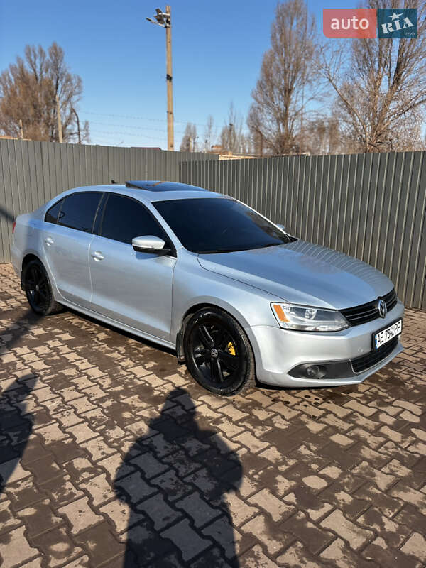 Седан Volkswagen Jetta 2012 в Кривому Розі