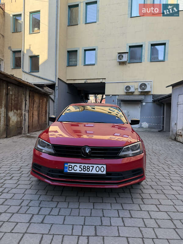 Седан Volkswagen Jetta 2014 в Львові