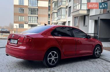 Седан Volkswagen Jetta 2013 в Львове