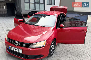 Седан Volkswagen Jetta 2013 в Львове