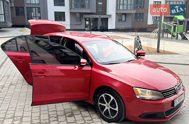 Седан Volkswagen Jetta 2013 в Львове