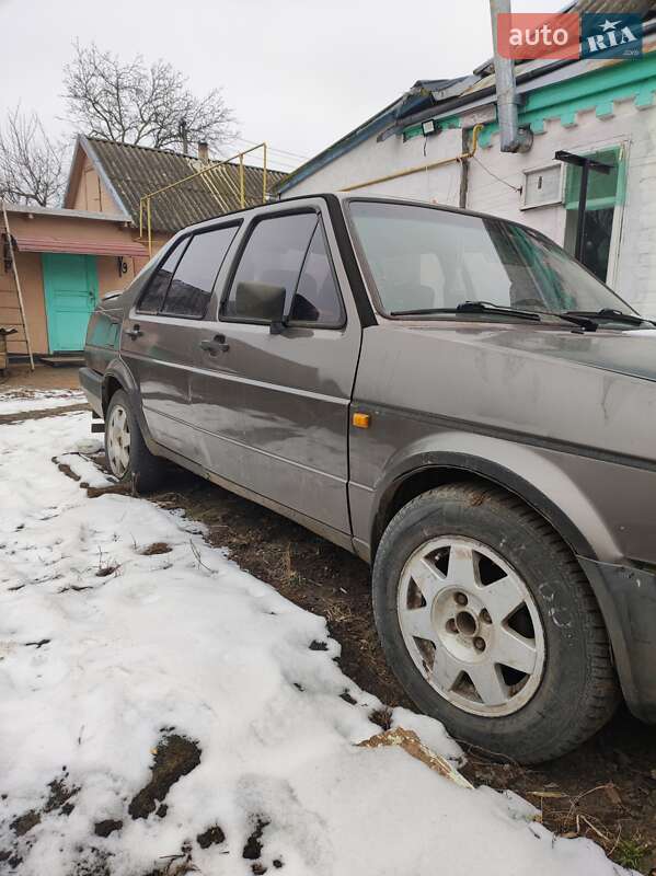 Седан Volkswagen Jetta 1984 в Черкассах