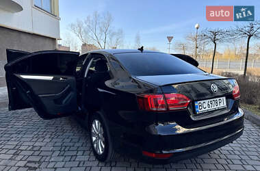 Седан Volkswagen Jetta 2013 в Ивано-Франковске