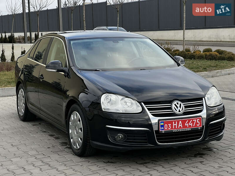 Седан Volkswagen Jetta 2008 в Рожище