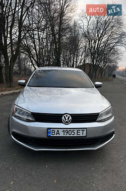 Седан Volkswagen Jetta 2014 в 