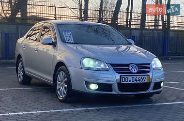 Седан Volkswagen Jetta 2008 в Тернополе