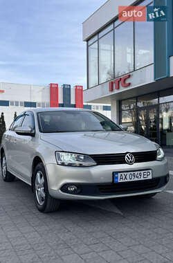 Седан Volkswagen Jetta 2011 в Львове