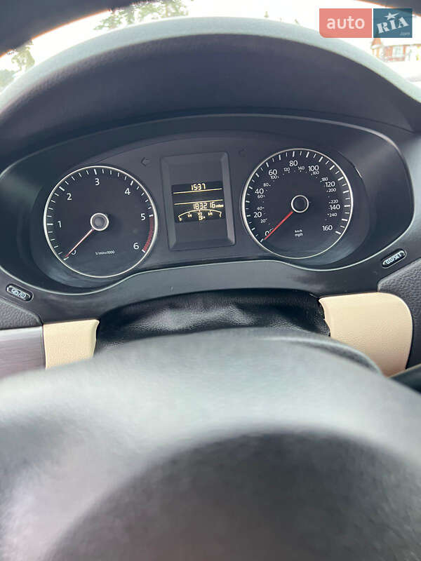 Седан Volkswagen Jetta 2013 в Львові фото 25 Седан Volkswagen Jetta 2013 в Львові
