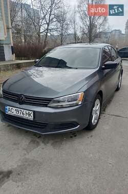 Седан Volkswagen Jetta 2013 в Дніпрі