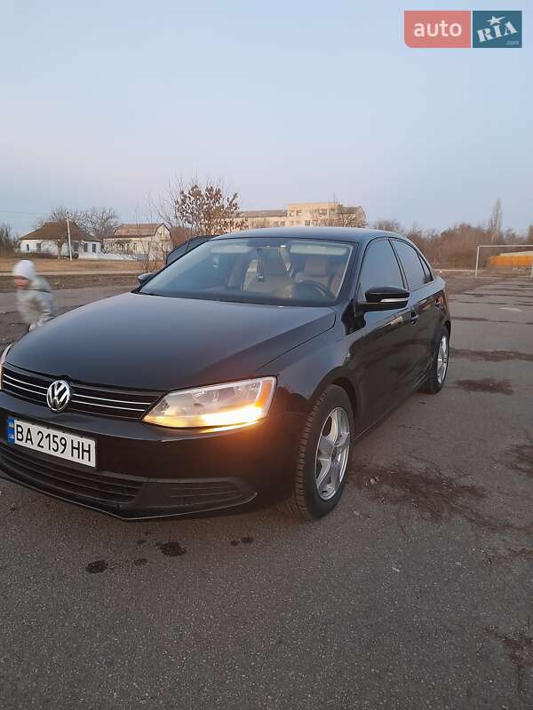 Седан Volkswagen Jetta 2011 в Еланце