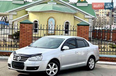 Седан Volkswagen Jetta 2008 в Днепре