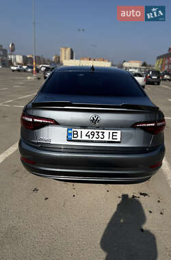 Седан Volkswagen Jetta 2020 в 