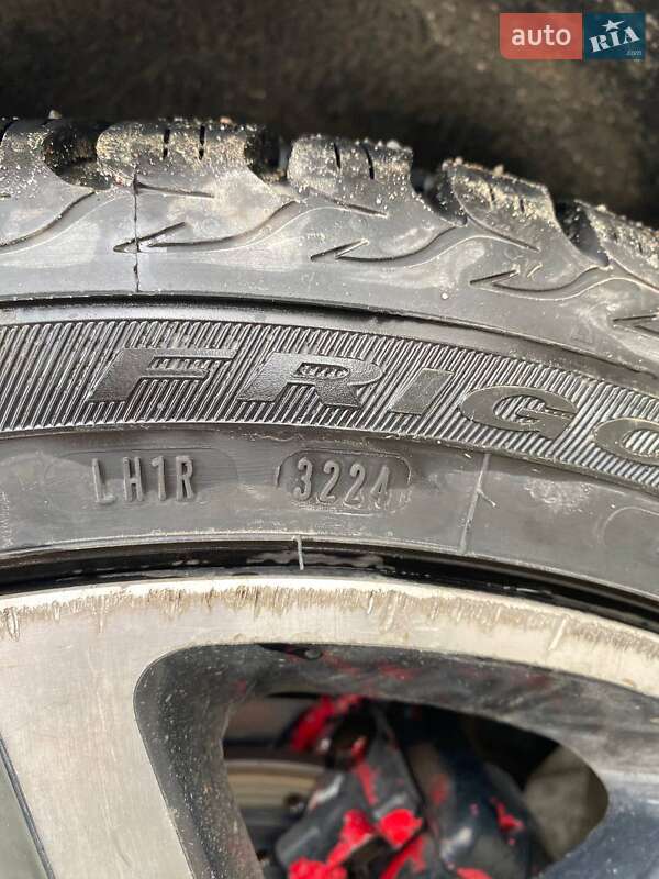 Седан Volkswagen Jetta 2012 в Львові