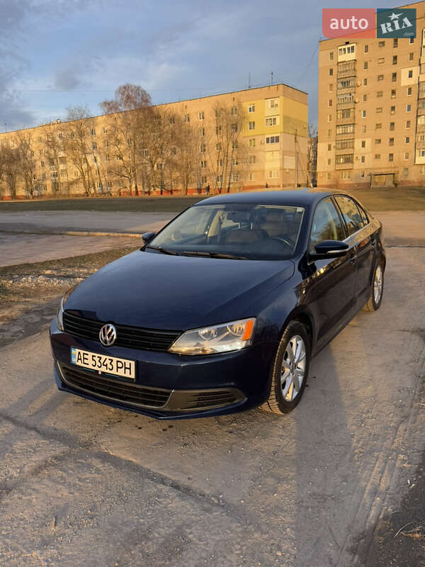 Седан Volkswagen Jetta 2014 в Вільногірську