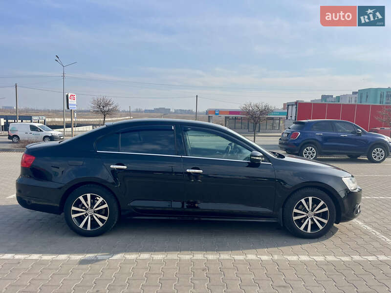 Седан Volkswagen Jetta 2012 в Киеве