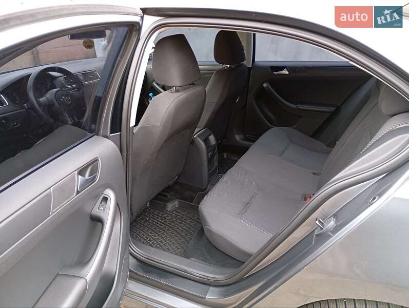 Седан Volkswagen Jetta 2013 в Чутове фото 6 Седан Volkswagen Jetta 2013 в Чутове