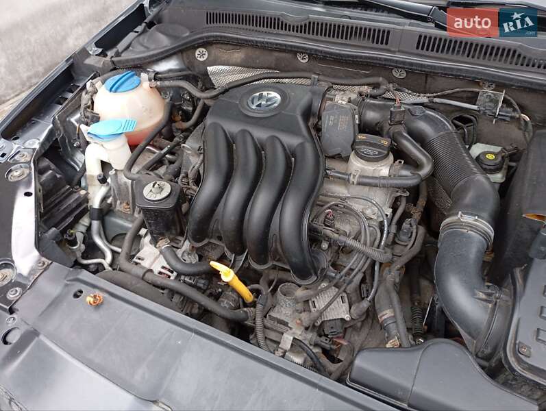 Седан Volkswagen Jetta 2013 в Чутове фото 17 Седан Volkswagen Jetta 2013 в Чутове