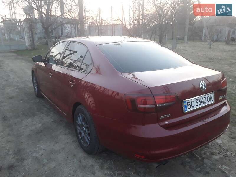 Седан Volkswagen Jetta 2016 в Окнах