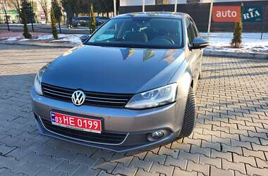 Седан Volkswagen Jetta 2013 в Луцке