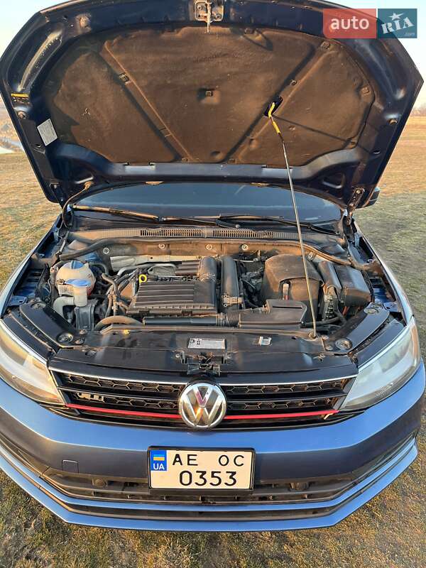 Седан Volkswagen Jetta 2016 в Кривому Розі