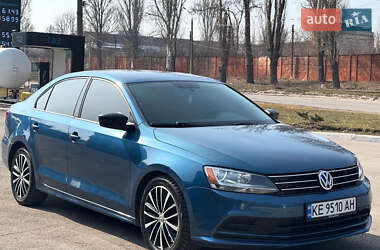 Седан Volkswagen Jetta 2014 в Дніпрі