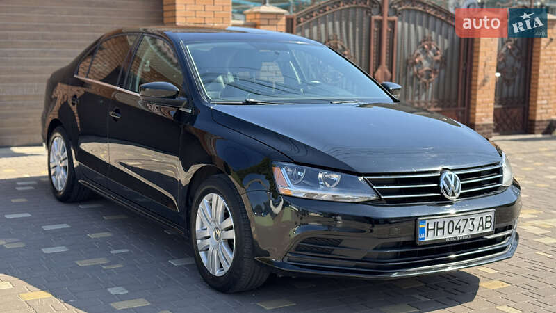 Седан Volkswagen Jetta 2016 в 