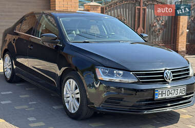 Седан Volkswagen Jetta 2016 в 