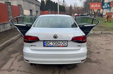 Седан Volkswagen Jetta 2017 в 