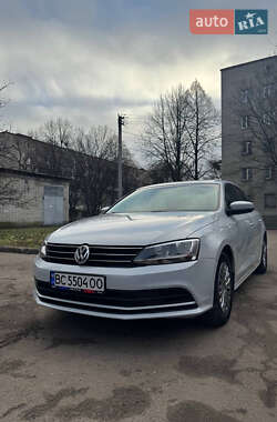Седан Volkswagen Jetta 2017 в 