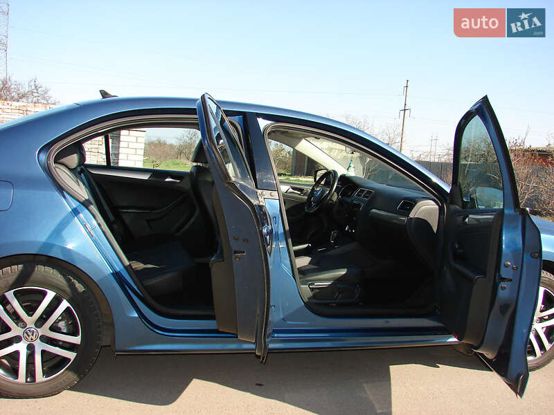 Седан Volkswagen Jetta 2016 в Одессе