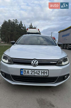 Седан Volkswagen Jetta 2013 в 
