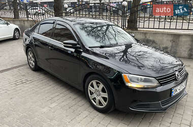 Седан Volkswagen Jetta 2014 в 