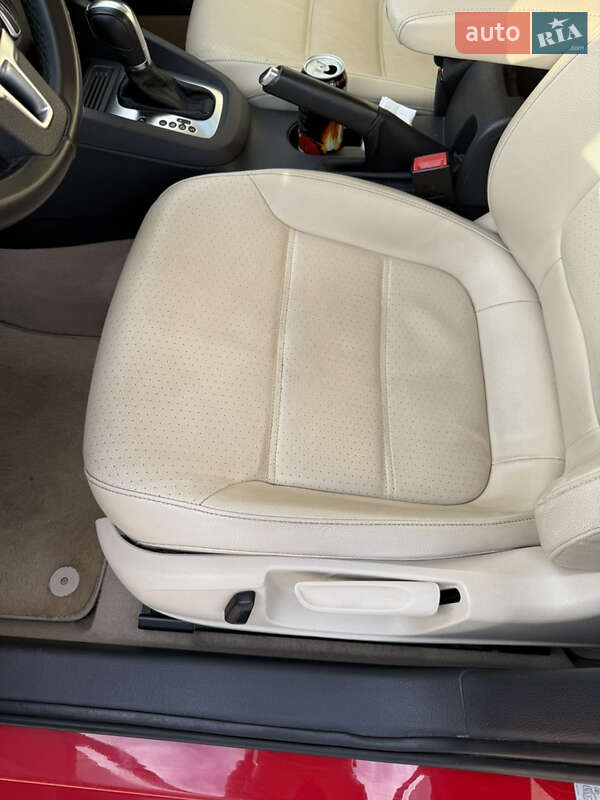 Седан Volkswagen Jetta 2013 в Харькове