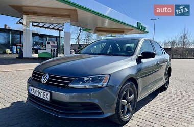 Седан Volkswagen Jetta 2016 в 