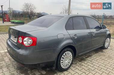 Седан Volkswagen Jetta 2008 в 