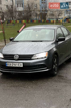 Седан Volkswagen Jetta 2016 в 