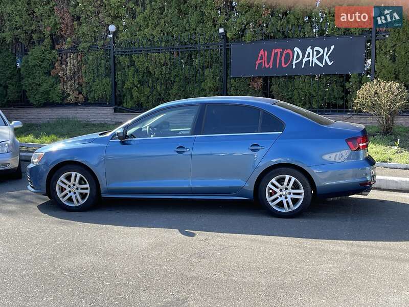 Седан Volkswagen Jetta 2017 в Києві