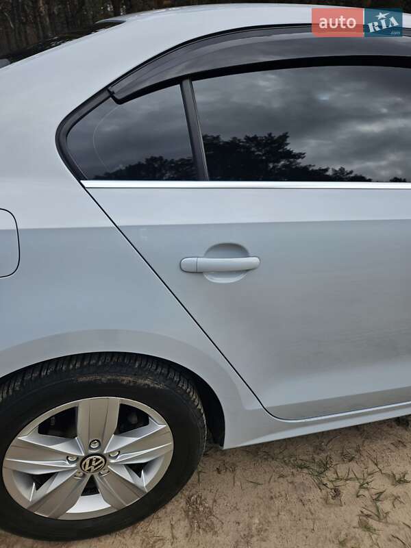 Седан Volkswagen Jetta 2017 в Запорожье