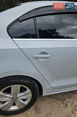 Седан Volkswagen Jetta 2017 в 