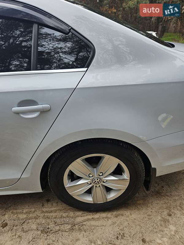 Седан Volkswagen Jetta 2017 в Запорожье