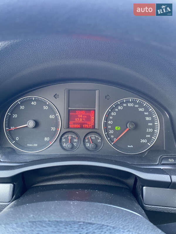 Седан Volkswagen Jetta 2008 в Києві