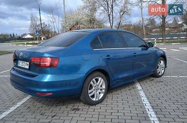 Седан Volkswagen Jetta 2017 в 