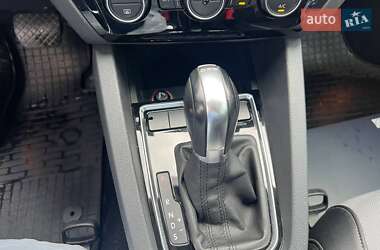 Седан Volkswagen Jetta 2016 в 