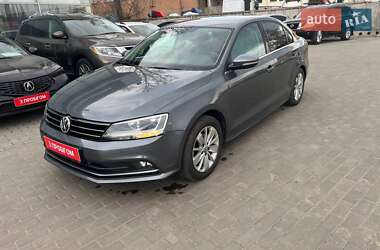 Седан Volkswagen Jetta 2016 в 