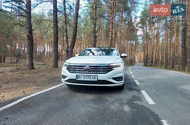 Седан Volkswagen Jetta 2018 в 