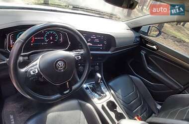 Седан Volkswagen Jetta 2018 в 