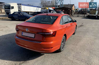Седан Volkswagen Jetta 2018 в 