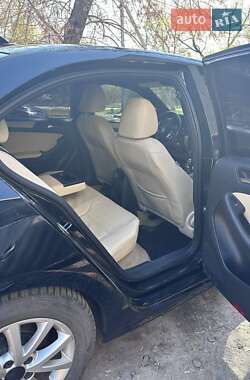 Седан Volkswagen Jetta 2011 в 