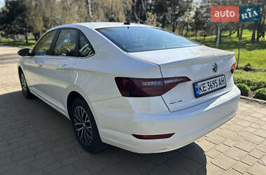 Седан Volkswagen Jetta 2021 в 